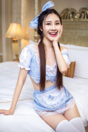 两腿间花蒂被吸得肿了_蓝光动漫免费观看